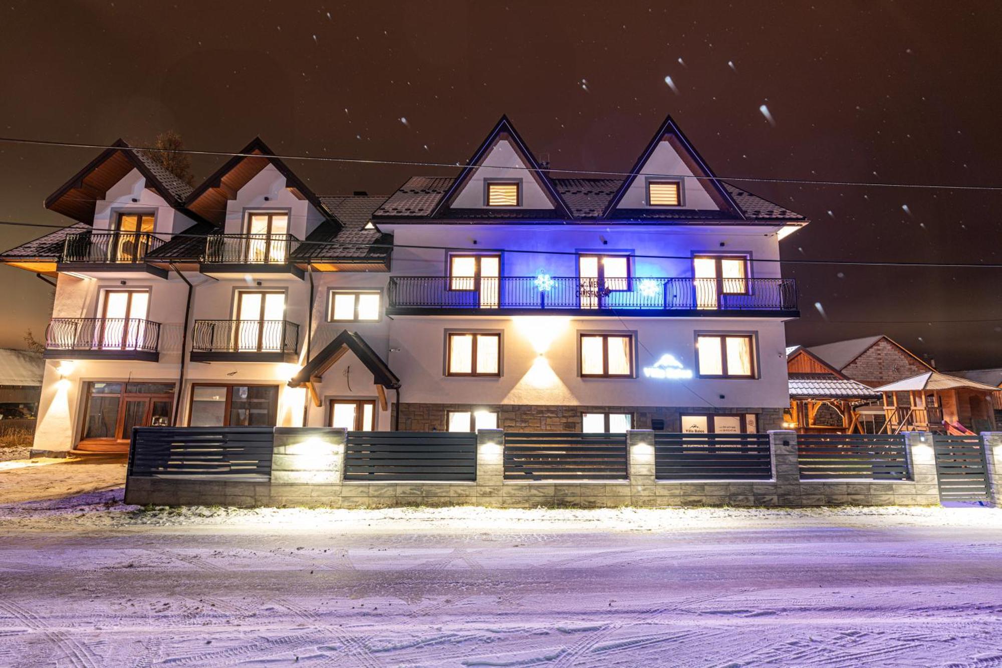 Villa Balos Gronkow Exterior photo